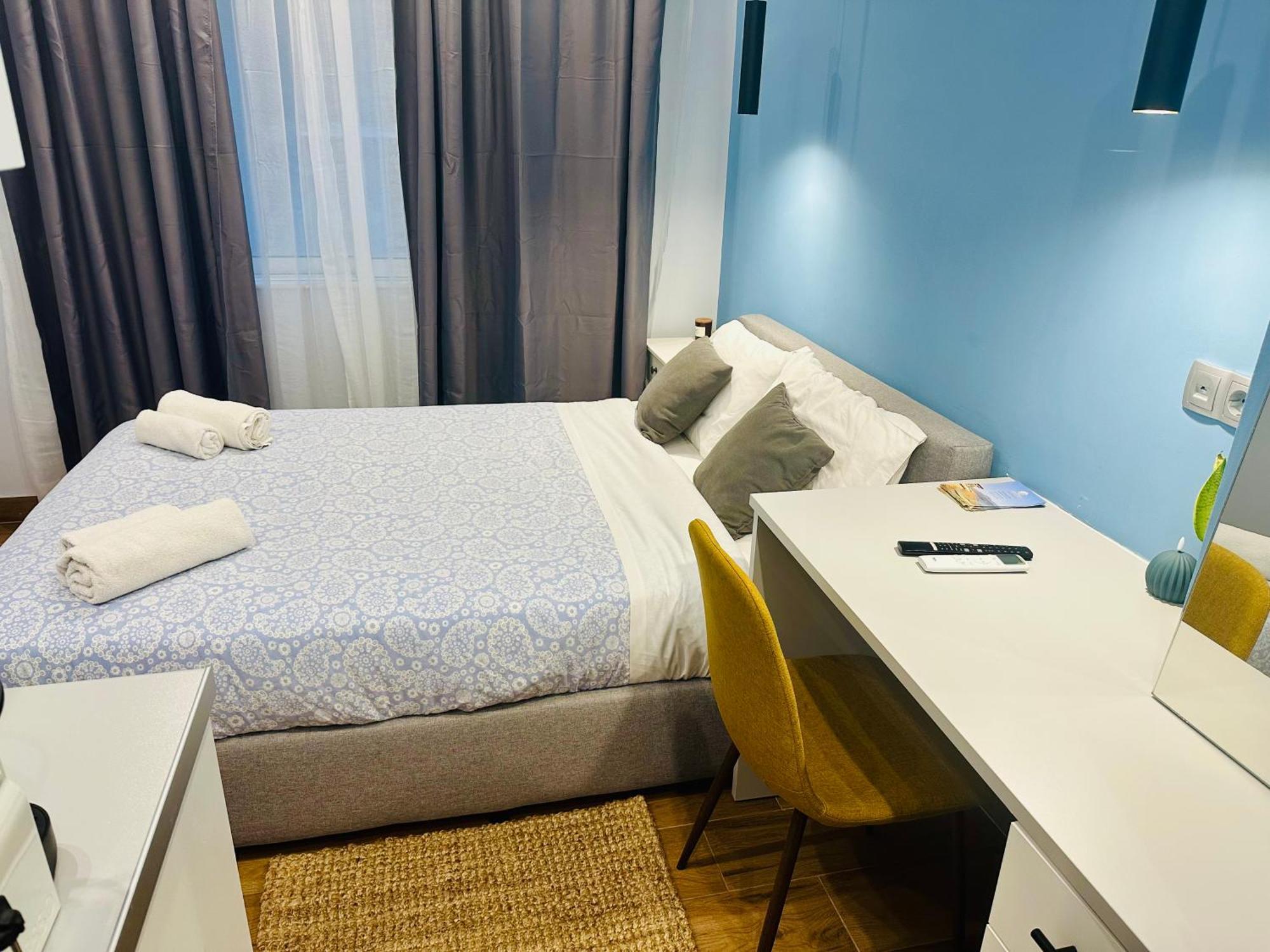 Blue Suite At Piraeus Port Exterior photo